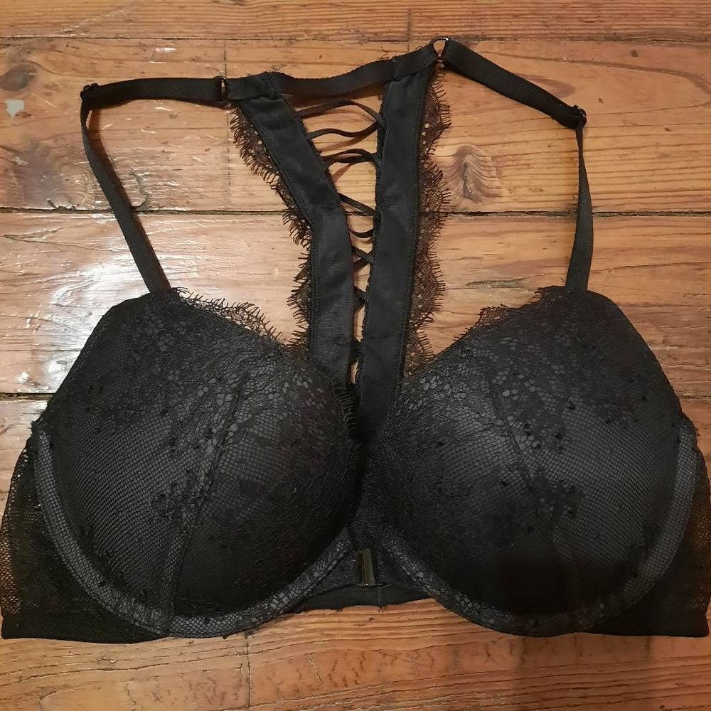 Victoria's Secret Very Sexy Push Up Bra With Lace Up Back